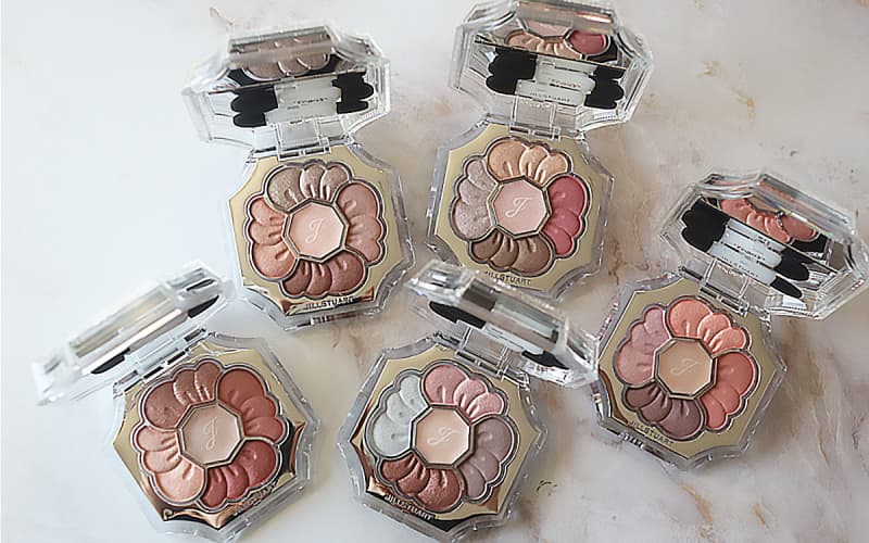 パーソナルカラー別に全色レビュー ジルスチュアート「ドレスド