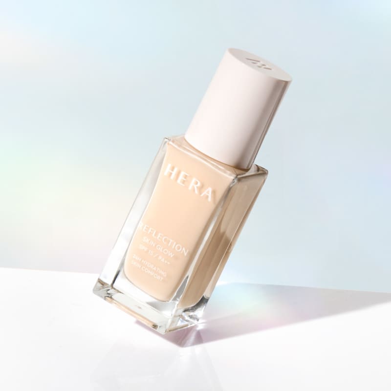 HERA】の新ファンデでつくる。光が巡る澄んだツヤ肌【ブランド