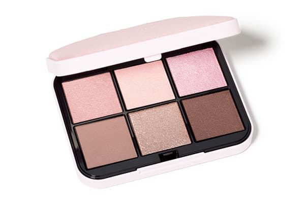 スナイデルビューティのアイパレで冬→春もピュア顔！【春メイク2026