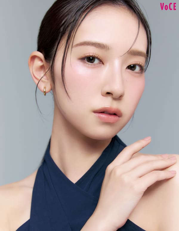 さらっと涼しげな上質肌！ヘアメイク岡田知子さんの「軽×盛」肌レシピ