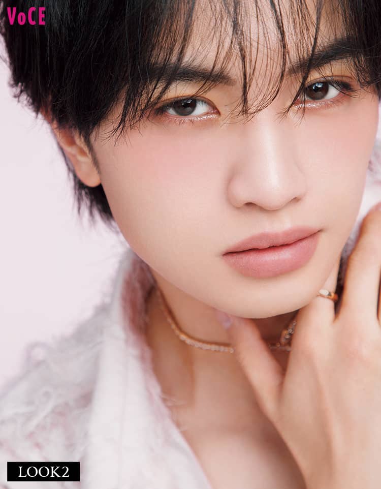 中島健人 メイクポーチ 中島健人 meets M・A・C】この感覚、まるでキスの余韻。洒落感も軽さも