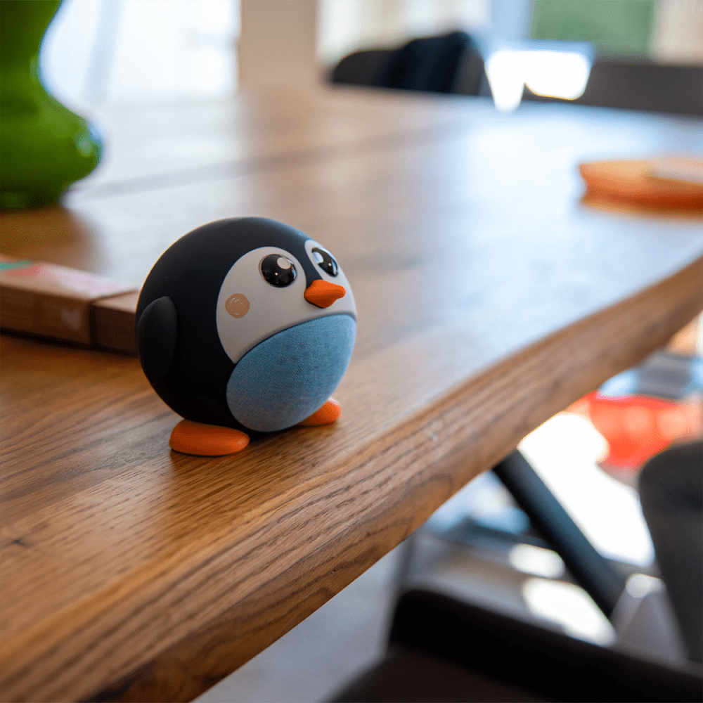 Wholesale cell phone accessory Planet Buddies - Penguin Bluetooth Speaker - Black and White