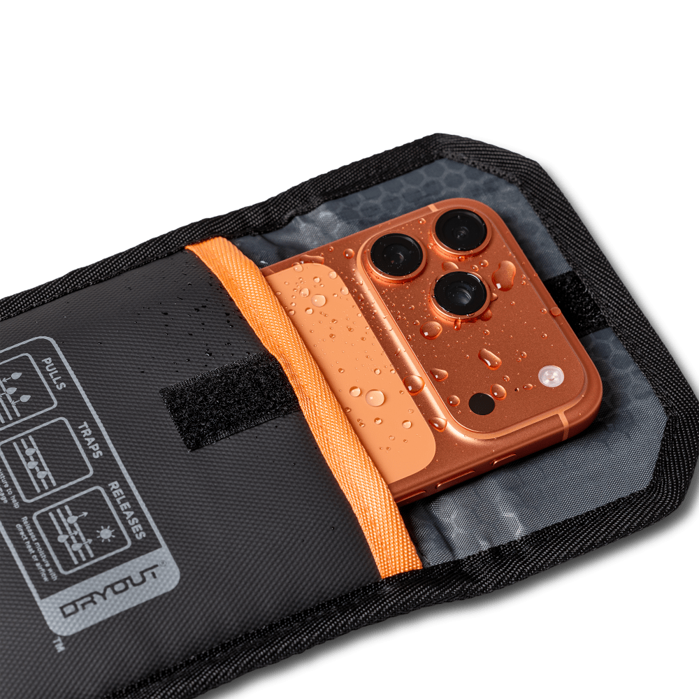Wholesale cell phone accessory Urban Armor Gear (UAG) - Dryout Phone Rescue Pouch - Black