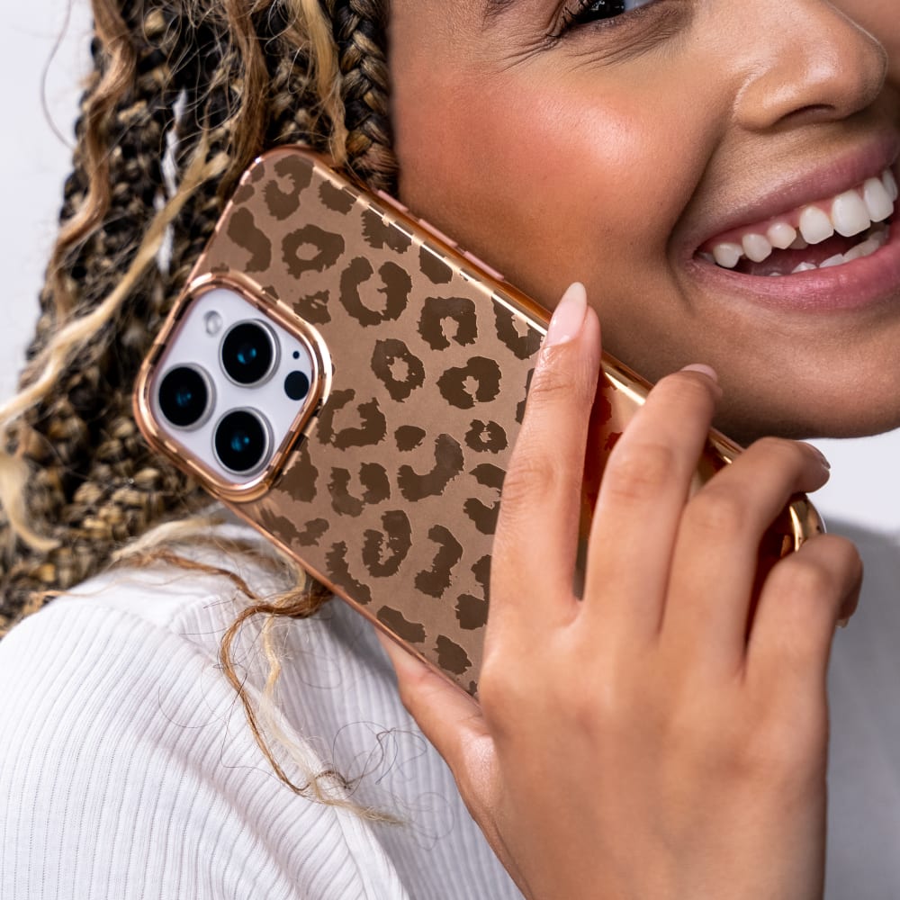 Wholesale cell phone accessory Velvet Caviar - MagSafe Case for Apple iPhone 16 - Bronze Chrome