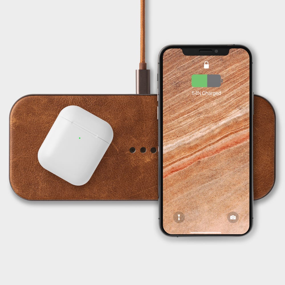 Wholesale cell phone accessory Courant - CATCH:2 Classic Wireless Charging Pad - Saddle