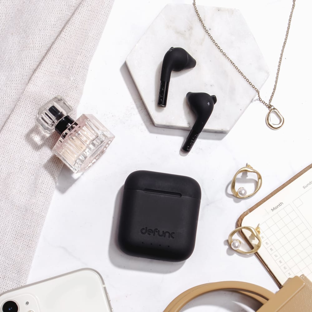 Wholesale cell phone accessory Defunc - True GO Slim Wireless In Ear Headphones - Black