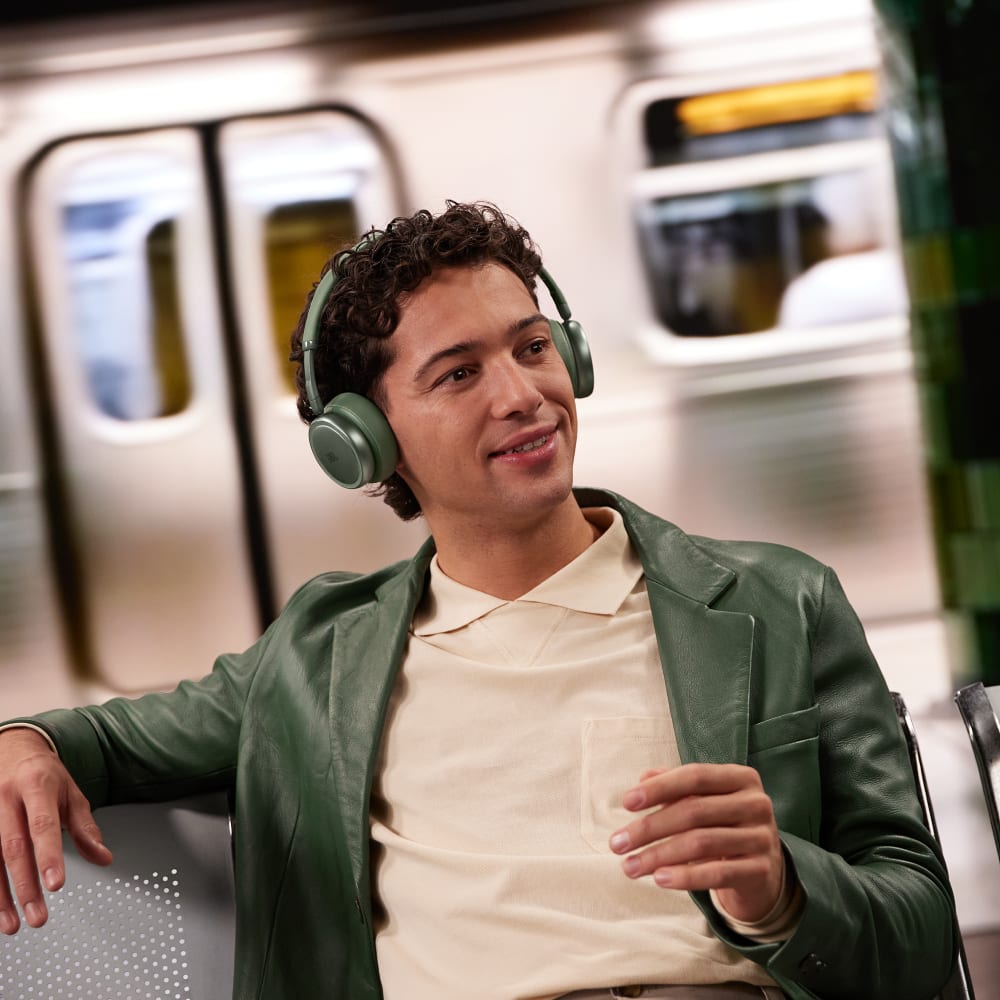 Wholesale cell phone accessory JBL - Live 680NC Wireless On Ear Bluetooth Headphones - Green