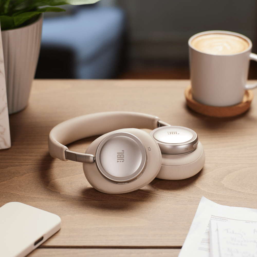 Wholesale cell phone accessory JBL - Live 780NC Wireless Over Ear Bluetooth Headphones -  Champagne