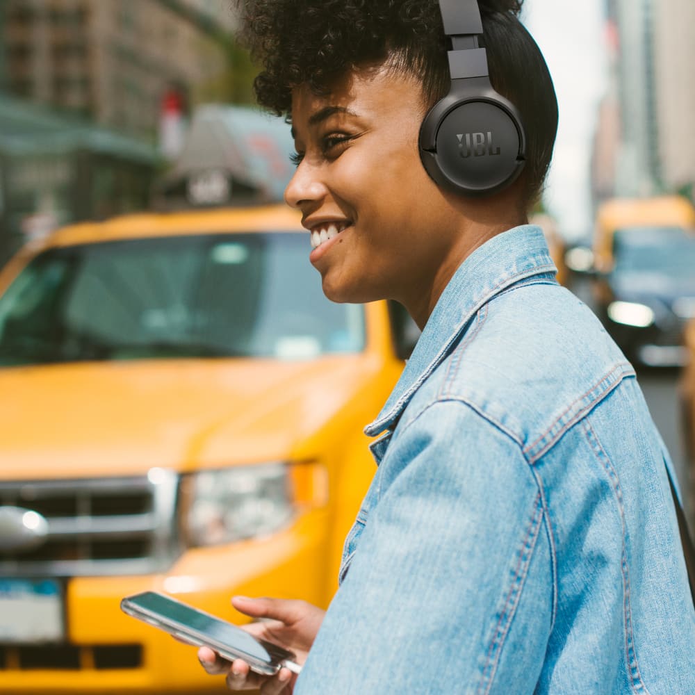 Wholesale cell phone accessory JBL - Tune 670NC On Ear Bluetooth Headphones - Black