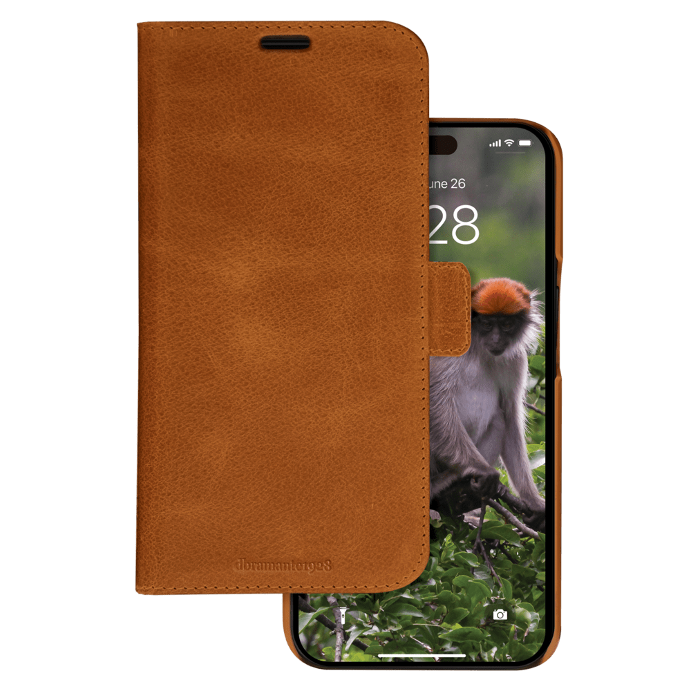 Wholesale cell phone accessory dbramante1928 - Lynge Case for Apple iPhone 15 - Tan