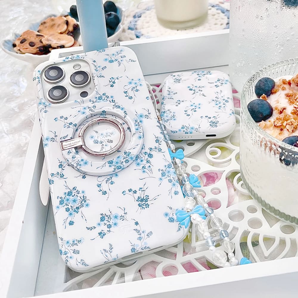 Wholesale cell phone accessory Velvet Caviar - MagSafe Battery Power Pack - French Blue Floral