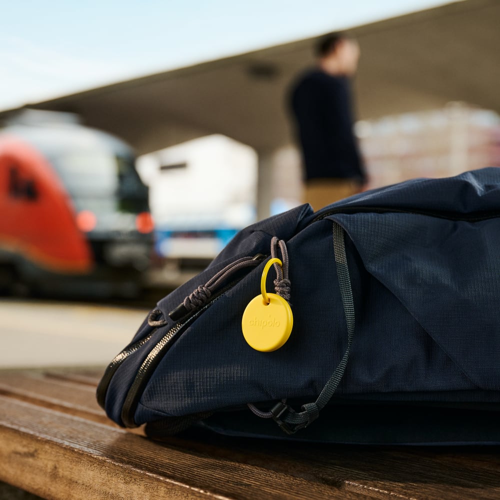 Wholesale cell phone accessory Chipolo - POP Tracking Tag for Apple and Google Devices - Yellow