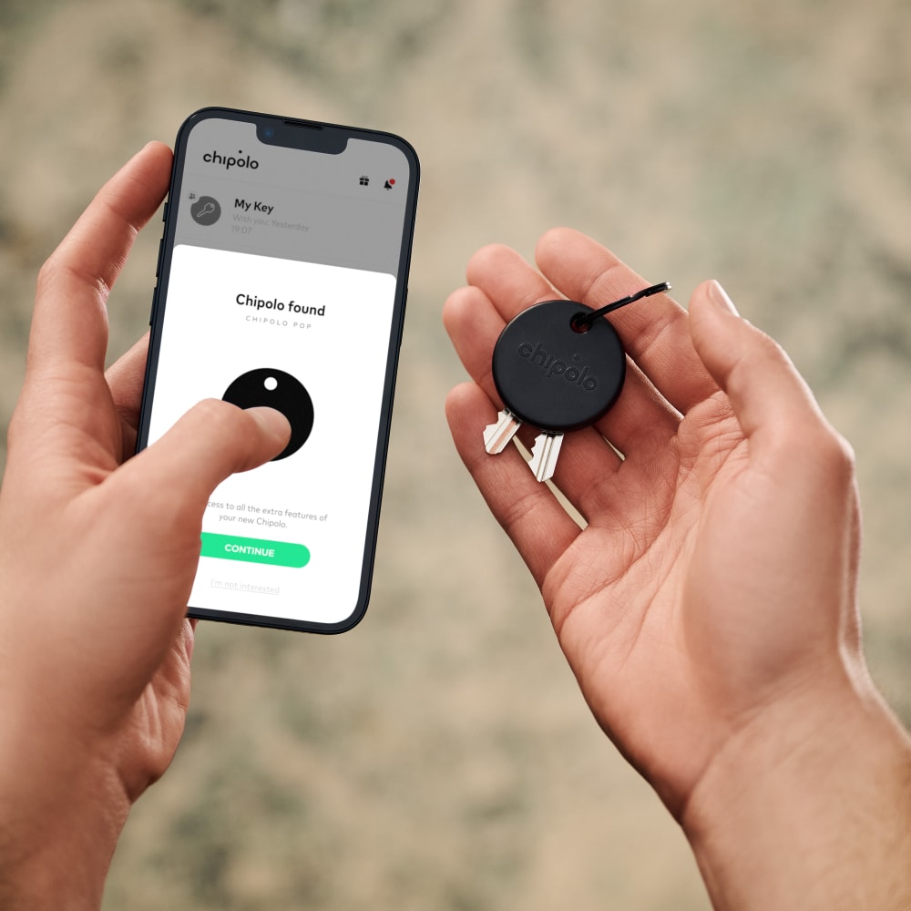 Wholesale cell phone accessory Chipolo - POP Tracking Tag (4 Pack) for Apple and Google Devices