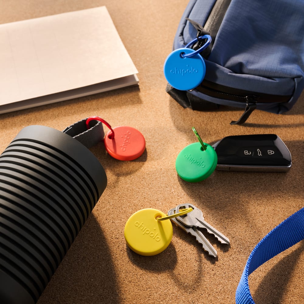 Wholesale cell phone accessory Chipolo - POP Tracking Tag (4 Pack) for Apple and Google Devices