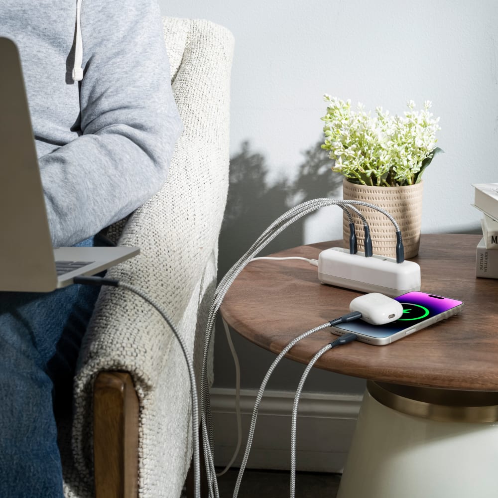 Wholesale cell phone accessory Ventev - 140W 4-Port USB-C Universal ULTRAFAST Multiport Charging