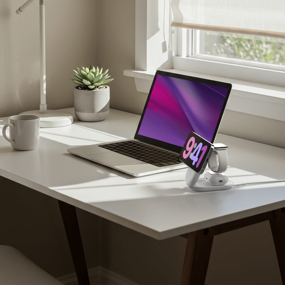 Wholesale cell phone accessory Belkin - Qi2 3 in 1 Foldable Charger 25W - White