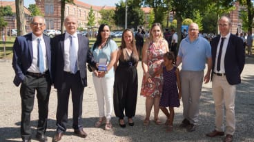 Une délégation de 4 soignants a représenté la Clinique lors de la Cérémonie du mardi 14 juillet organisée par la Préfecture et la Ville de Montauban.  Les soignants ont été mis à l'honneur et une médaille remise par Mme le Maire de Montauban a été remise au représentant de la direction, Didier BOUT, directeur des achats et infrastructures de la Clinique.