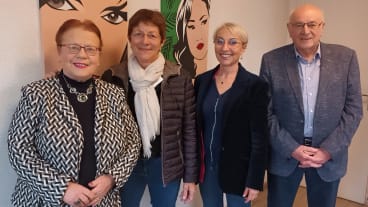 De gauche à droite : Michelle GUILLOBEZ (Représentante des usagers), Michèle POUX (Représentante des usagers), Sylvie ROBIN (Directrice) et Claude CAMUS (Représentant des usagers) – Photo Amandine GUILHEM