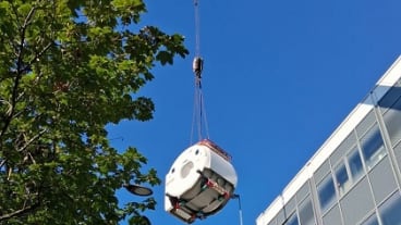 irm transportée par la grue