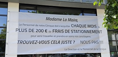 banderole maire de strasbourg mécontentement frais stationnement parking