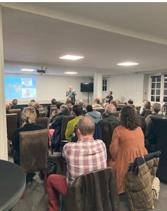 Femme Ménopausée: photo soirée