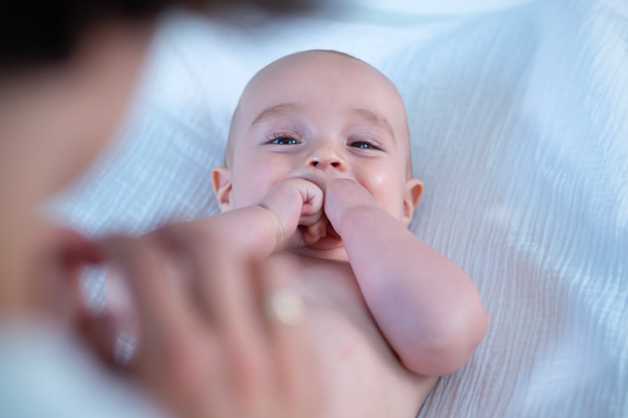 Le Trousseau : La valise de maman et de bébé – Maternité  Émailleurs-Colombier