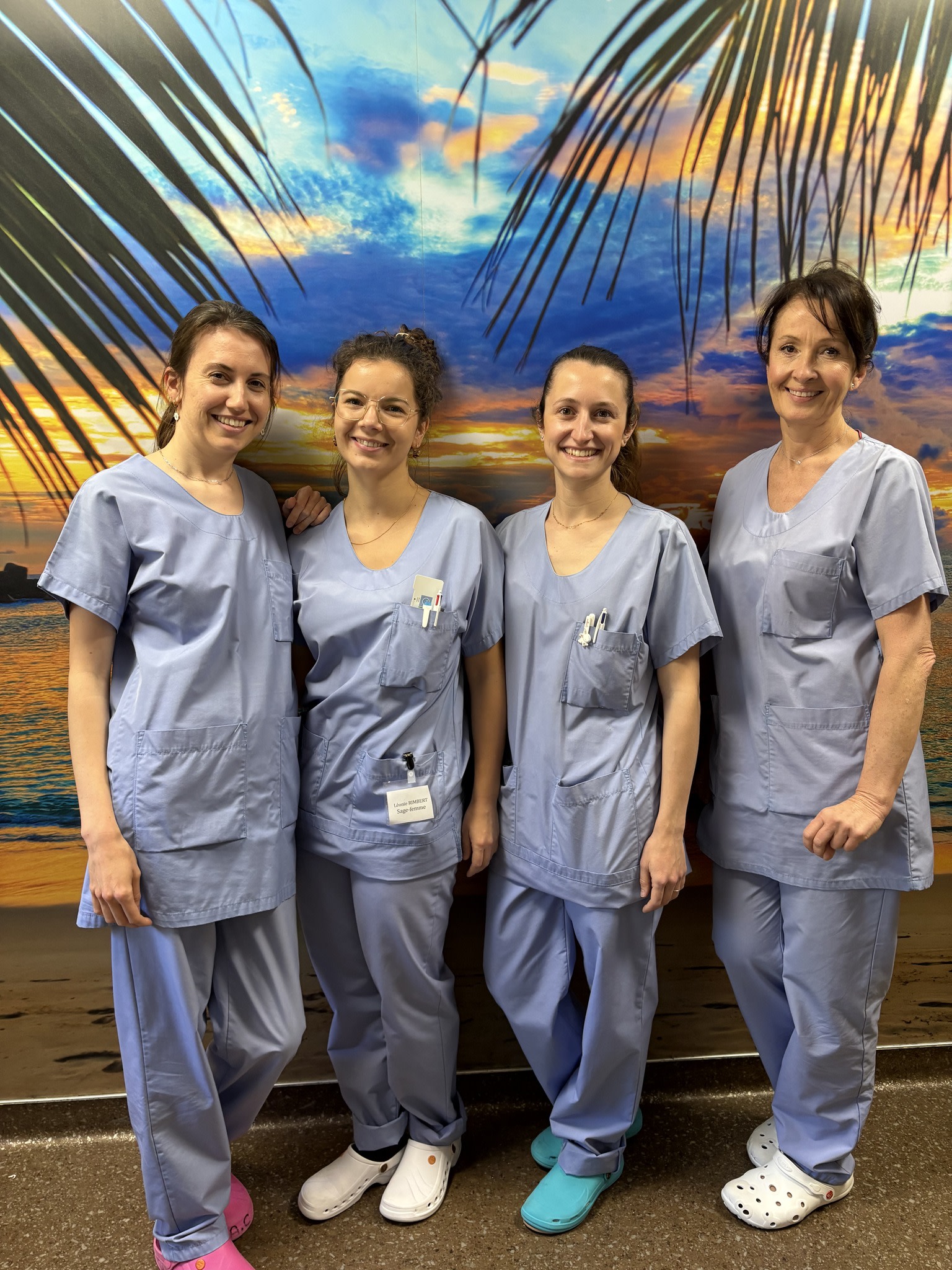 Accès à la salle de naissance 