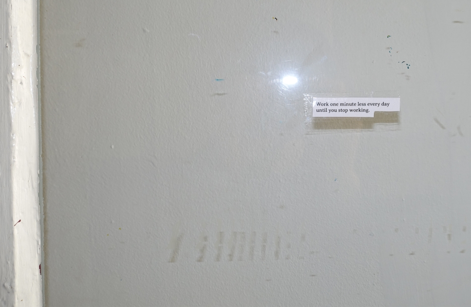 cimaises ADAGP Yue Yuan vernissage octobre 2022 porte transparent flash papier scotch