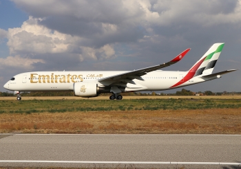 Airbus A350-900 Emirates by Lorenzo Fantoni