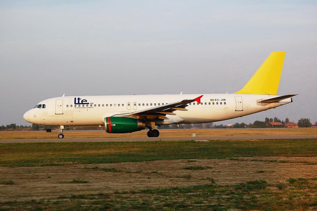 LTE - International Airways Airbus A320-200