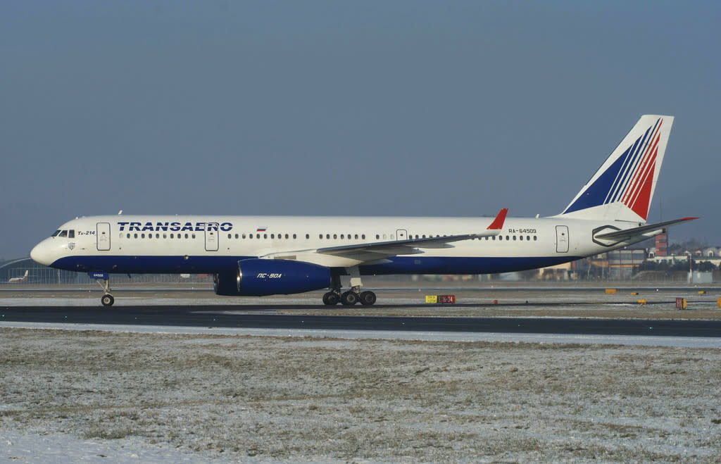Transaero Tupolev TU-204