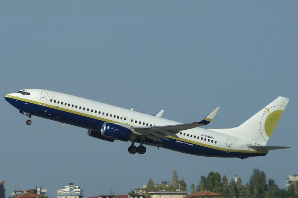 Miami Air Boeing 737-800