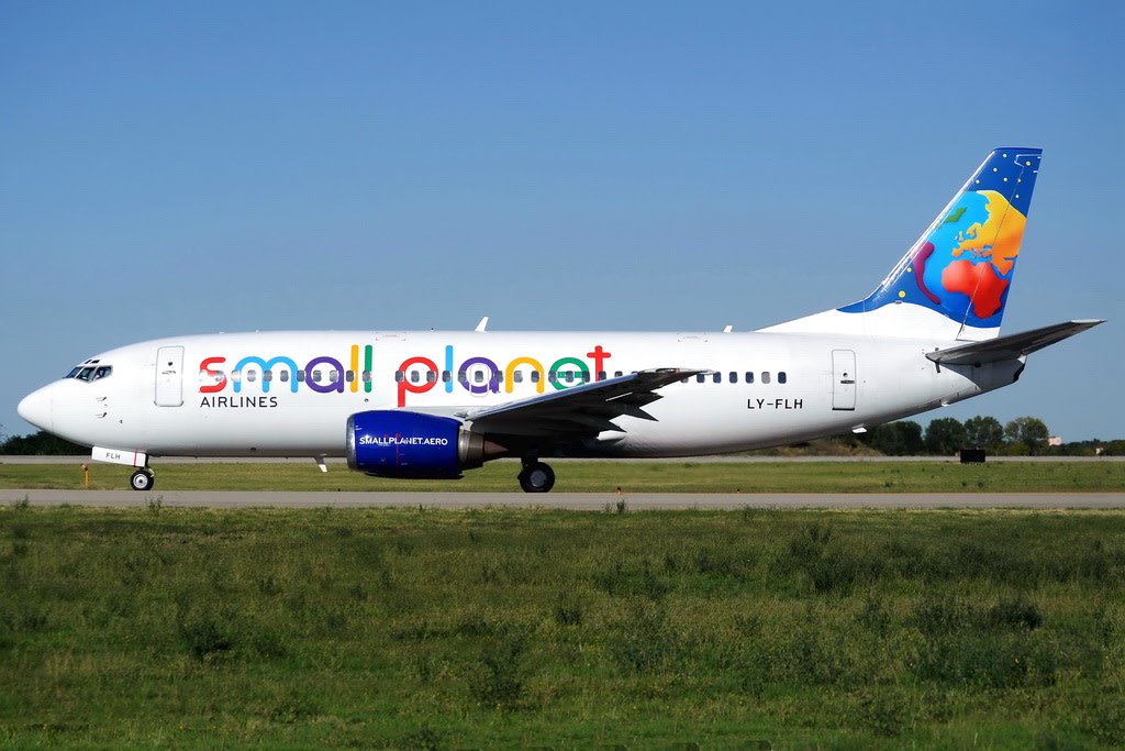 Small Planet Airlines Boeing 737-382