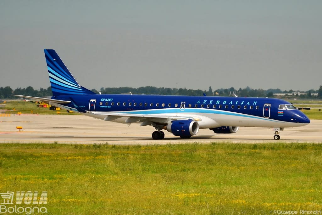 Azerbajian Airlines  Embraer ERJ-190-100AR