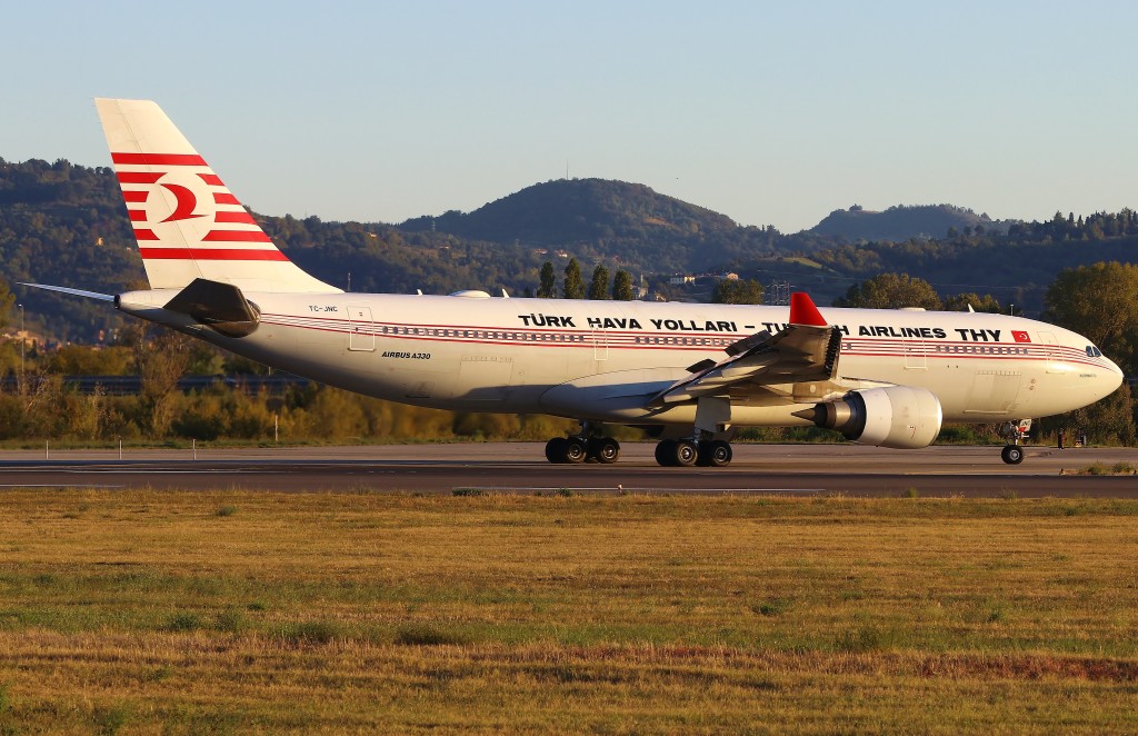 Turkish Airlines Airbus A330-203