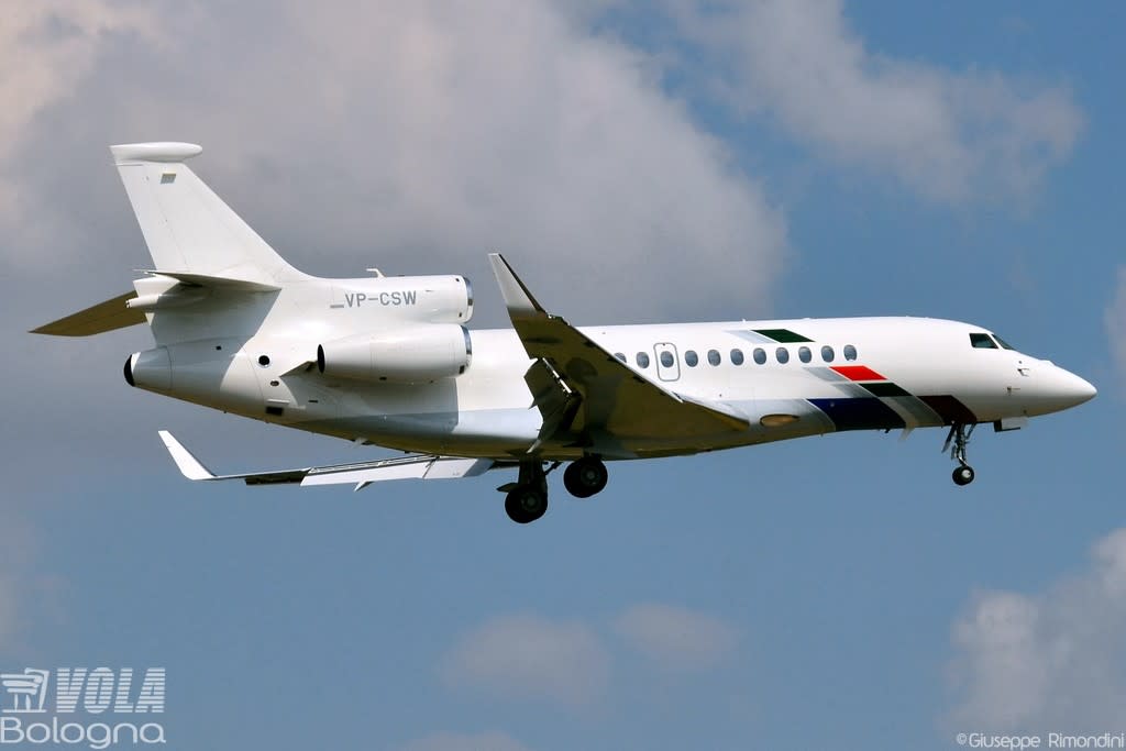 Volkswagen Air Services Dassault Falcon 7X 