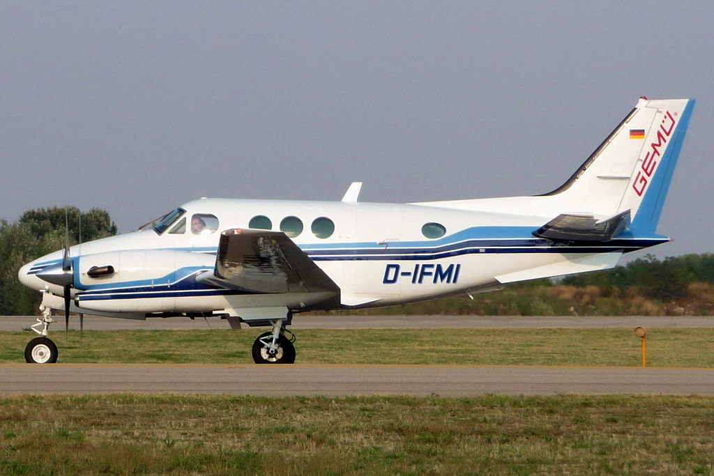 Private Beech C90A King Air