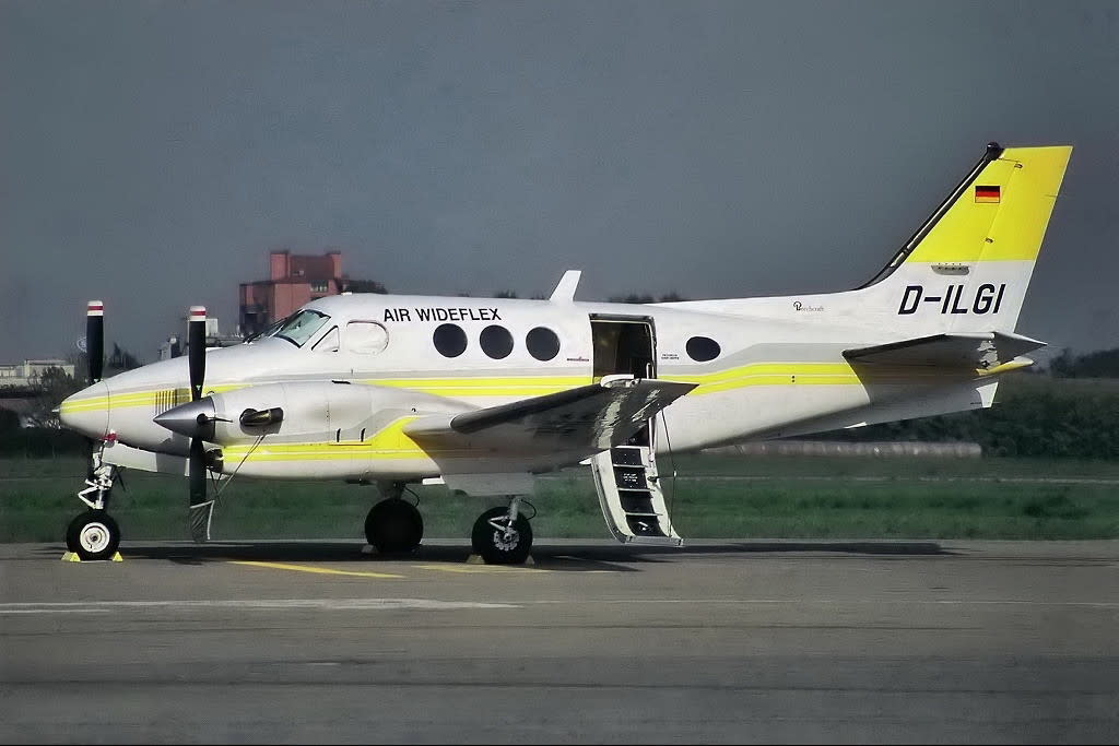 Air Wideflex Beech C90A King Air