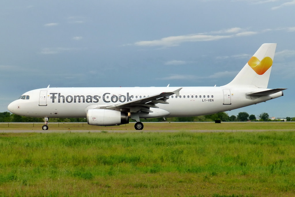 Thomas Cook Airbus A320-233