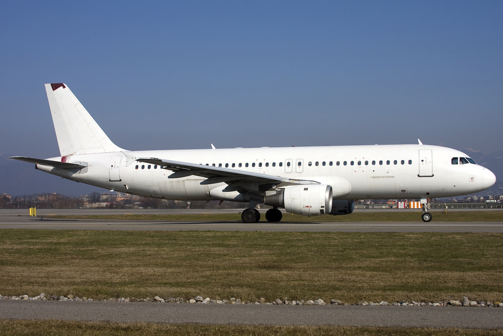 Smartlynx Airlines Airbus A320-200