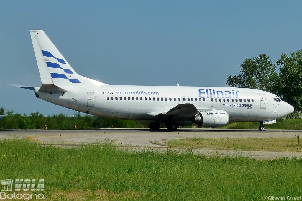 Ellinair Boeing 737-382