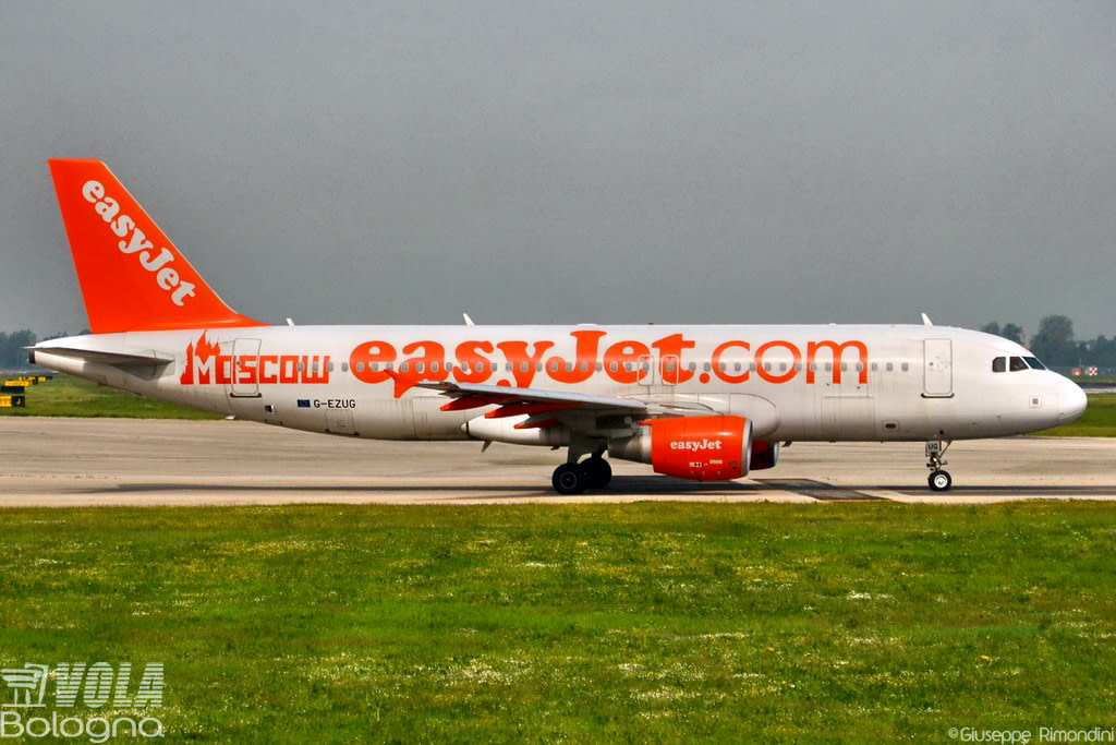 Easyjet Airbus A320-214