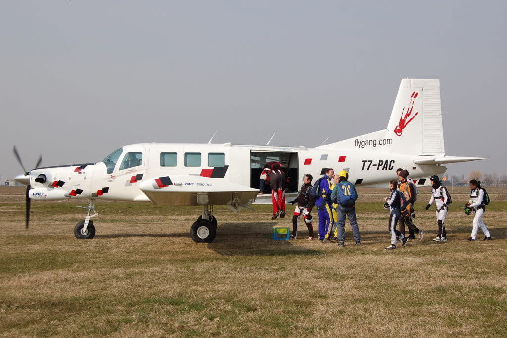 Private Pacific Aerospace PAC 75OXL