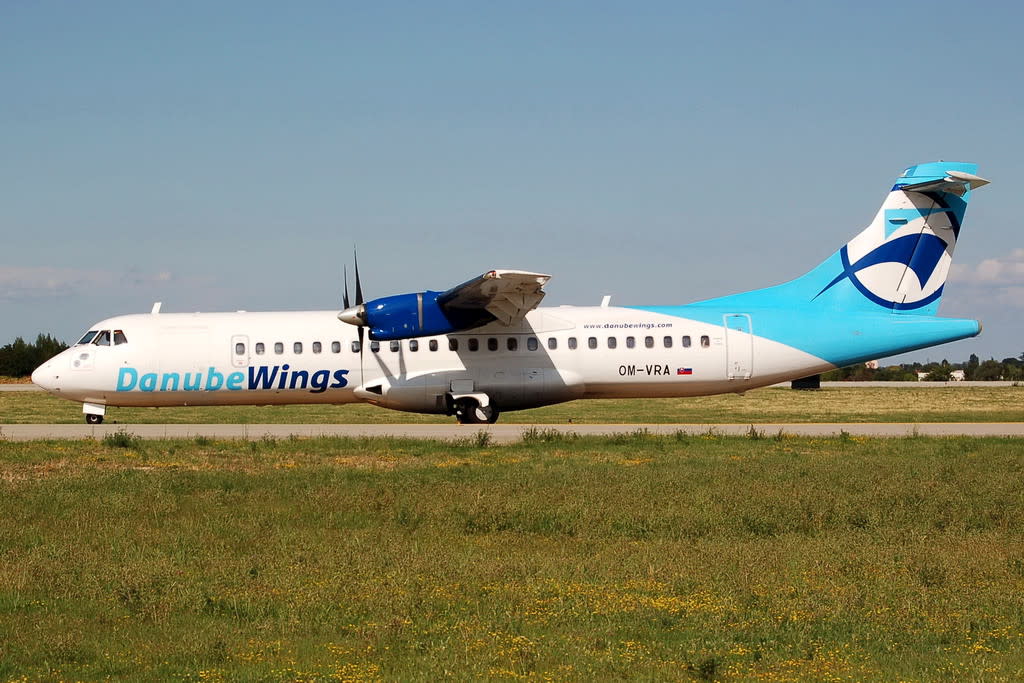 Danube Wings ATR 72-200