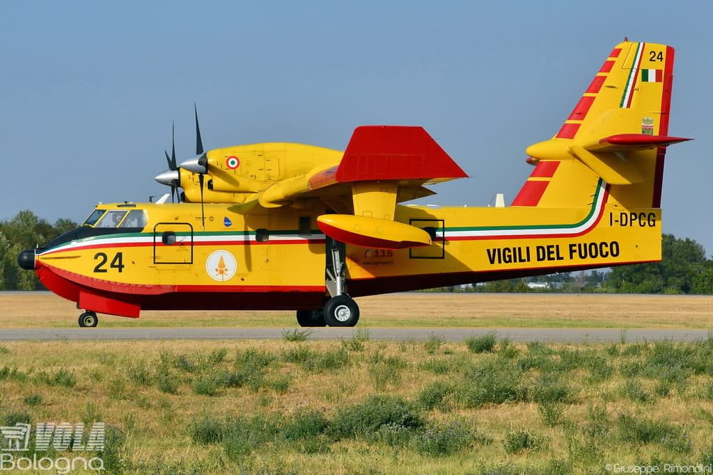 Protezione Civile Canadair CL-415