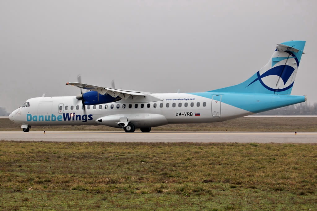 Danube Wings ATR 72-200