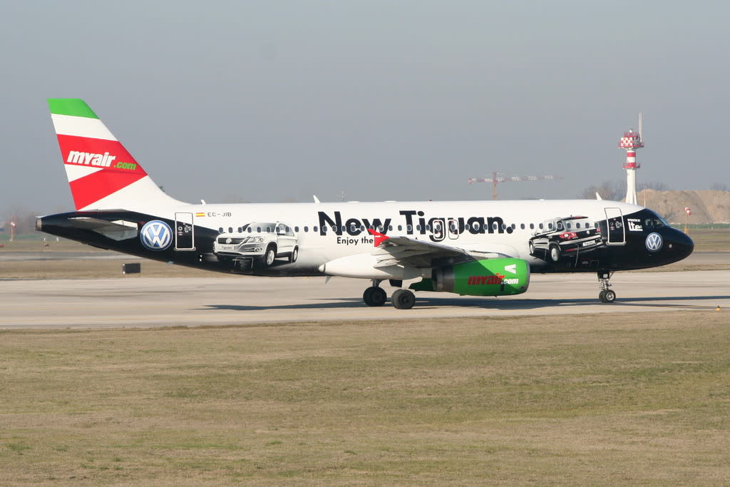 MyAir Airbus A320-200