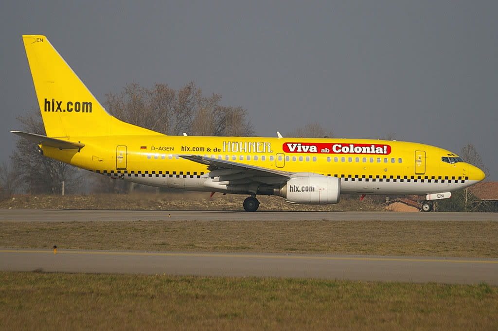 HLX Hapag Lloyd Express Boeing 737-700