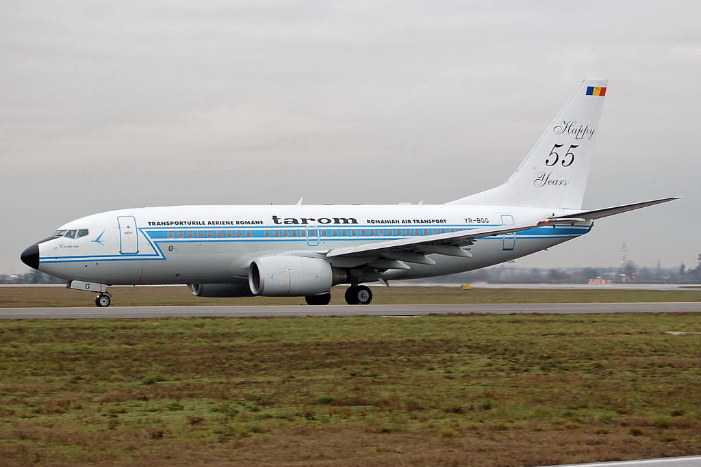 Tarom Boeing 737-700