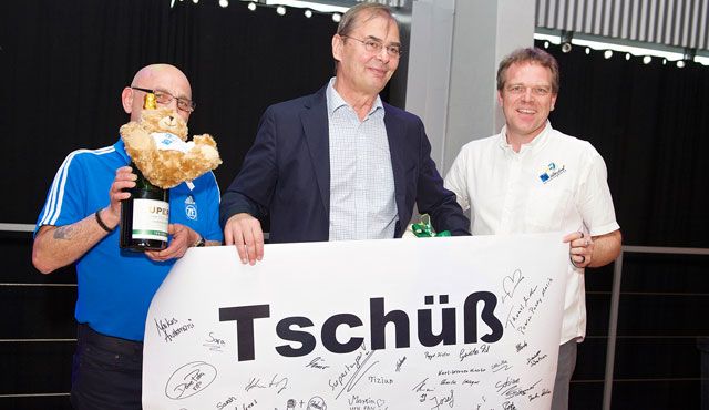 Häfler verabschieden Moculescu Foto: Günter Kram Häfler verabschieden Moculescu - Foto: Günter Kram